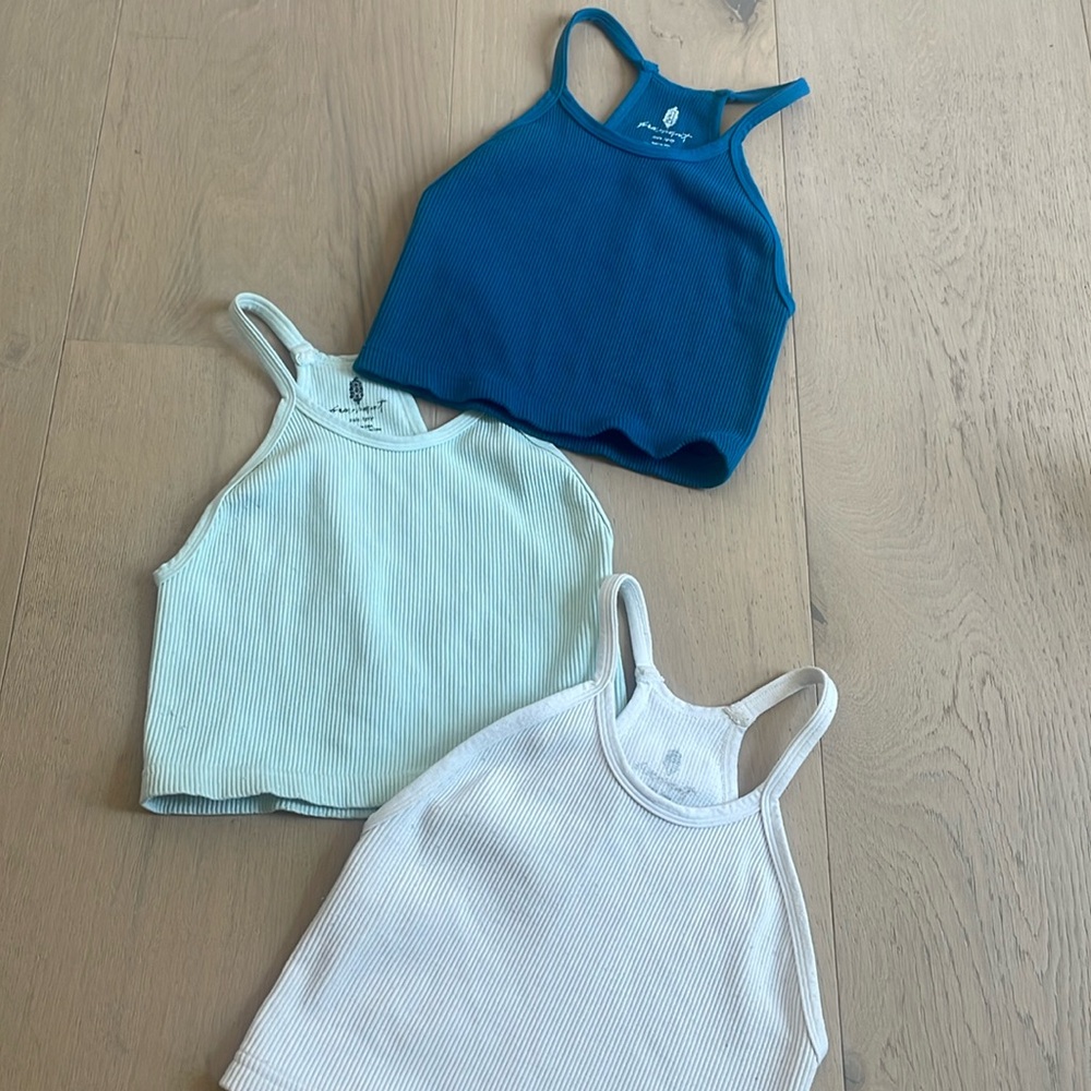 3- pack of free people movement tanks
